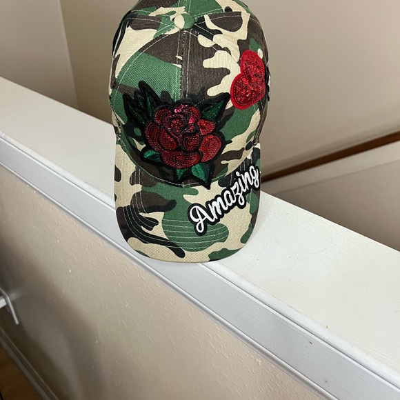 “Love in Paris” Adjustable Camo Cap - Picture 4 of 4